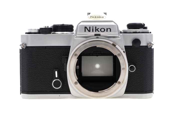 Nikon FE Gehäuse silber - gebraucht
