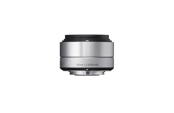 Sigma AF 30mm F2,8 DN -A- für MFT silber