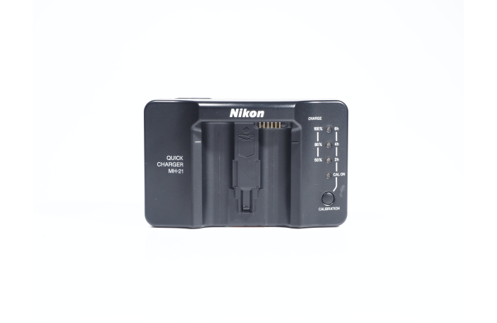Nikon Ladegerät MH-21 (für EN EL4) - gebraucht