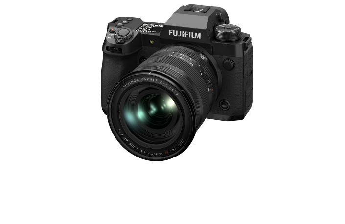 FUJIFILM X-H2 + XF16-80mm F4 R OIS WR Kit