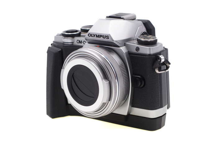 Olympus OM-D E-M10 + 14-42 EZ - gebraucht
