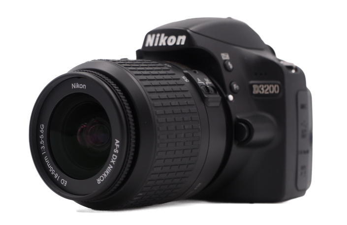 Nikon D3200 + AF-S 18-55mm 3,5-5,6 G ED DX - gebraucht