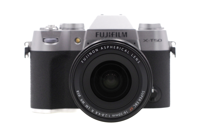Fujifilm X-T50 silber mit XF16-50mm/2,8-4,8 R LM OIS - gebraucht