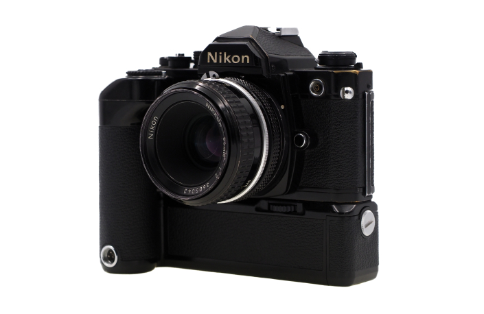 Nikon FM + Nikkor 50mm 2,0 Ai + MD-11 Batteriegriff - gebraucht