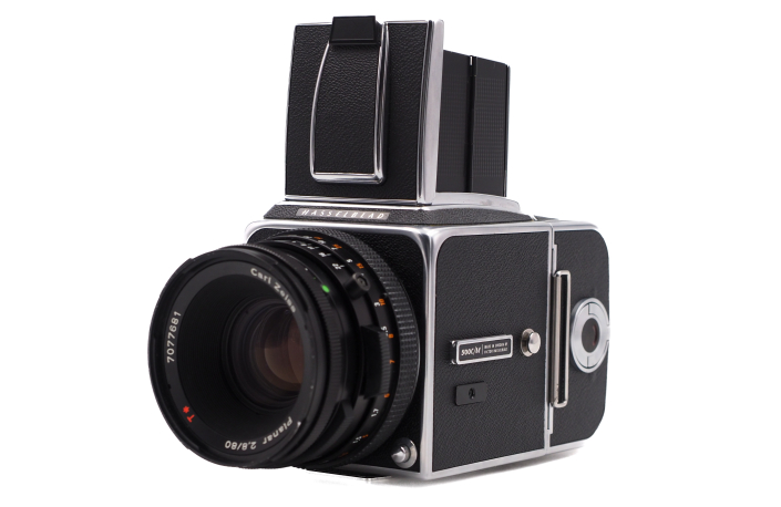 Hasselblad 500 C/M + CF Planar 80mm 2,8 T*+ Magazin A12 - gebraucht