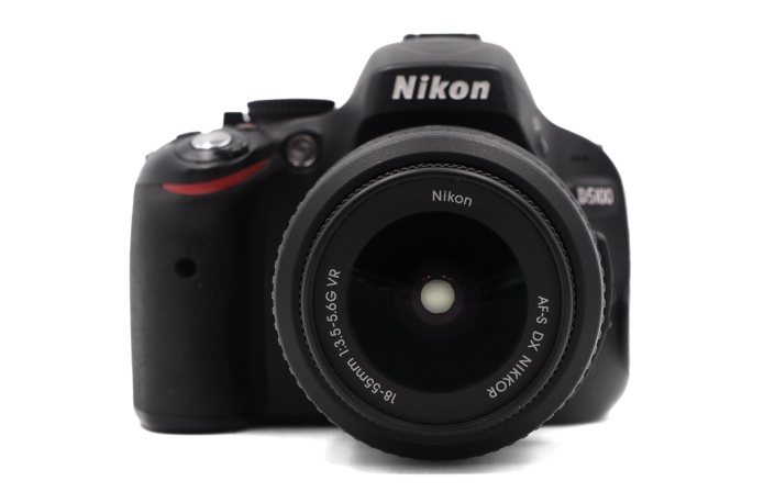 Nikon D5100 + AF-S 18-55mm G VR - gebraucht