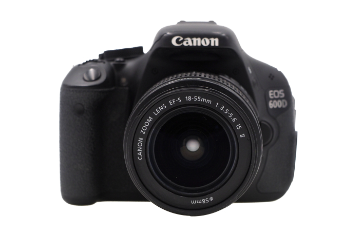 Canon EOS 600D + 18-55/3,5-5,6 IS II- gebraucht