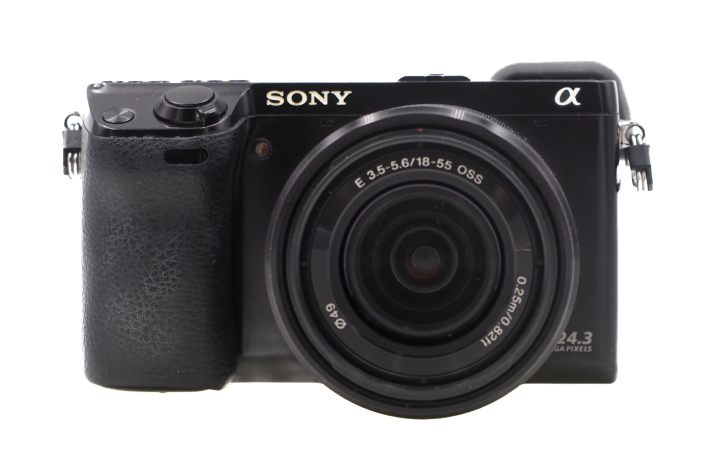 Sony NEX-7 + SEL 18-55mm 3,5-5,6 OSS - gebraucht