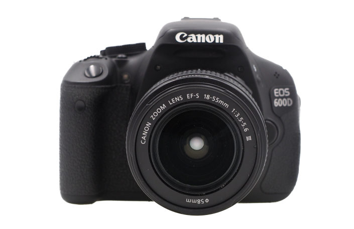 Canon EOS 600D + 18-55mm 3,5-5,6 III- gebraucht