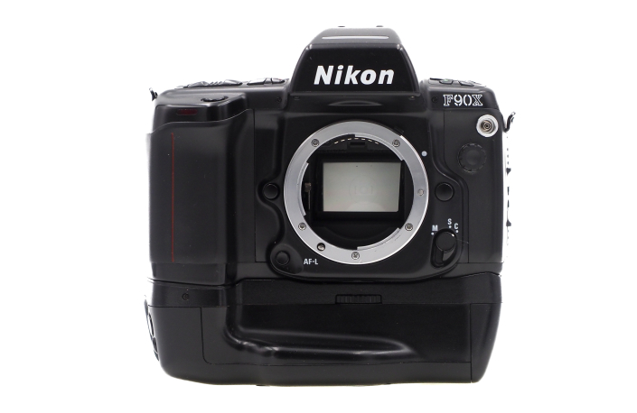 Nikon F90X mit Batteriegriff MB-10 - gebraucht