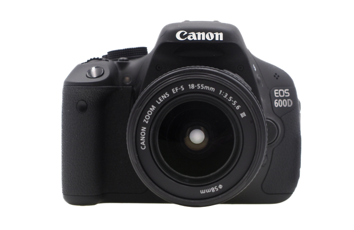 Canon EOS 600D + 18-55mm 3,5-5,6 III- gebraucht