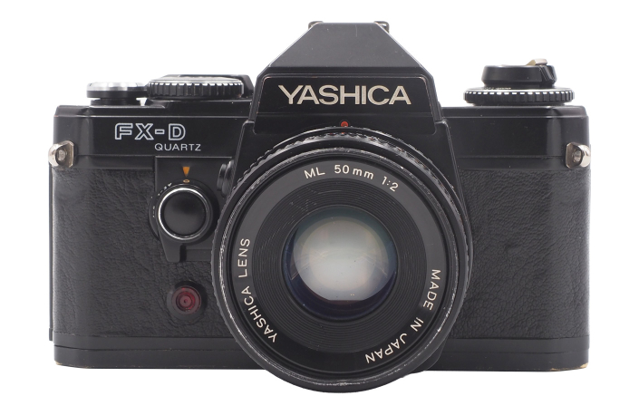 Yashica FX-D Quartz + ML 50mm 2,0 - gebraucht