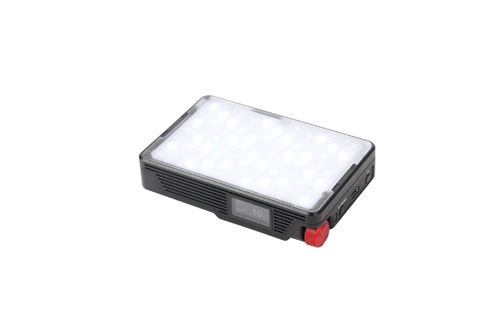 Aputure MC Pro RGBWW-LED Leuchte