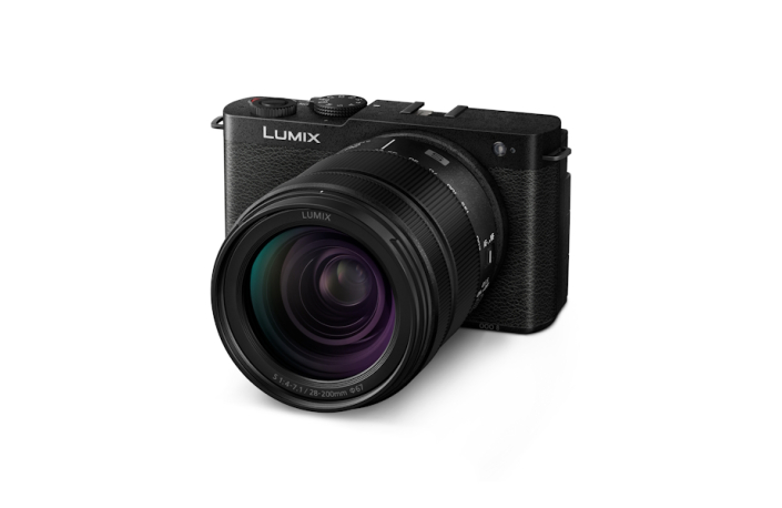 Panasonic Lumix S9 + S 28-200mm F 4,0-7,1 jet black