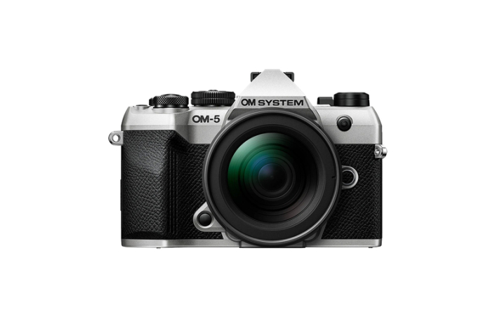 OM System OM-5 II + 12-40mm II silber