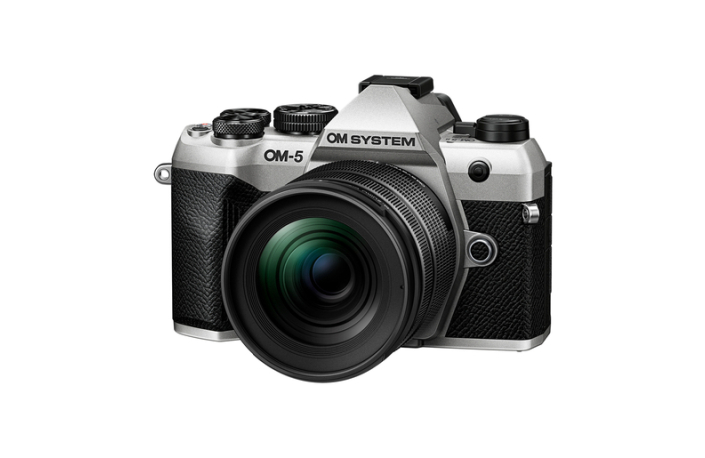 OM System OM-5 II + 12-45mm F4 Pro Kit silber