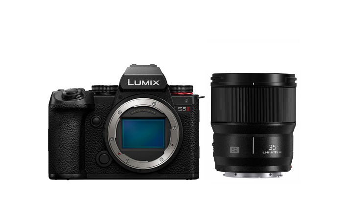 Panasonic Lumix S5II + Lumix S 35mm / F1.8