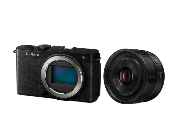 Panasonic Lumix DC-S9 Gehäuse silber / schwarz + Panasonic Lumix S 40mm F2,0